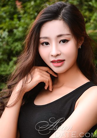 Gorgeous profiles only: China member member Yuqian from Shanghai