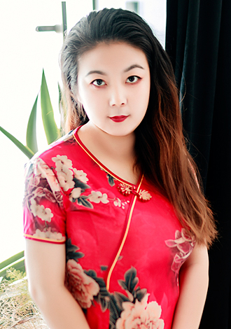 Gorgeous profiles pictures: Huihui from Shanghai, member romantic companionship