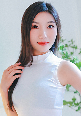 Gorgeous profiles pictures: Wei from Anyang, young Asian member pic