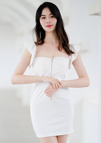 Gorgeous member profiles: Jinyu, member in China