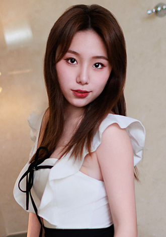 Gorgeous member profiles: Cicely from Shenzhen, member from China